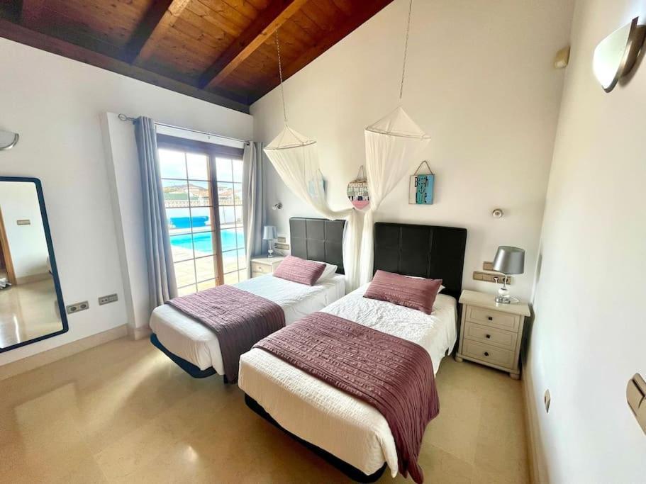 Stunning Villa Amanecer 코라레호 외부 사진